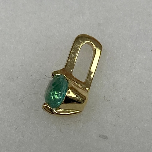 k18YG AU750 18金ペンダント 天然エメラルド コロンビア産 0.19 k18YG AU750 18金ペンダント 天然エメラルド コロンビア産 0.19