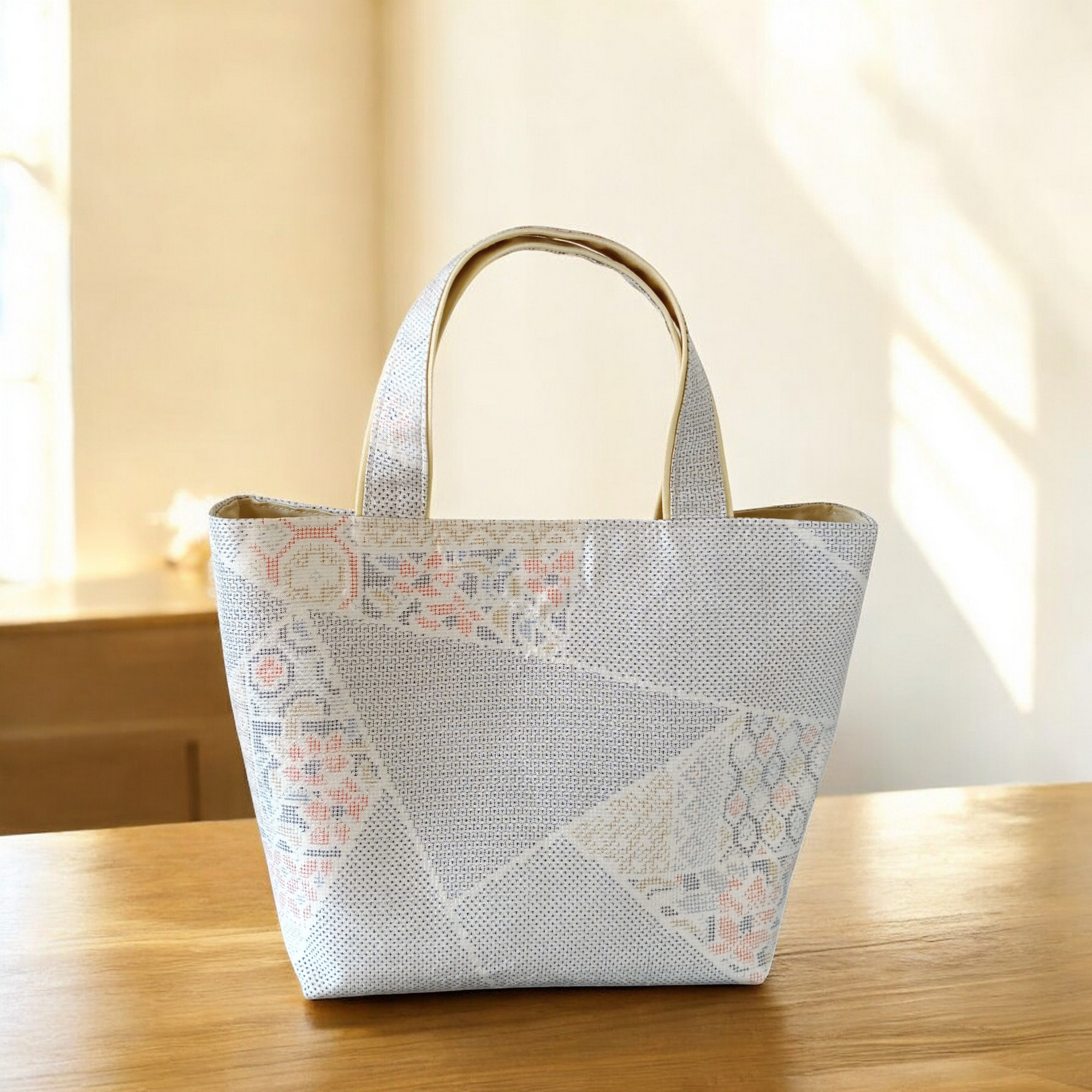 70-1 着物 紬 リメイク 正絹 大人バッグ 小さめ トートバッグ 日本製