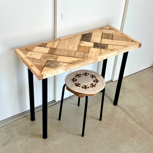 ☆一点もの☆ランダムな杉のサイドテーブル【ハンドメイド】