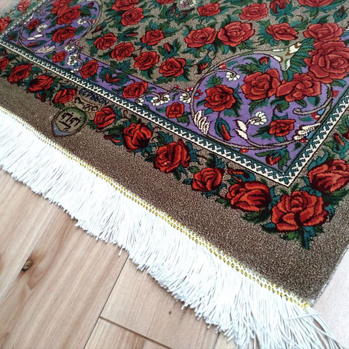 ペルシャ絨毯クム産シルク 薔薇 タバタバイ工房 玄関マット 93x60cm