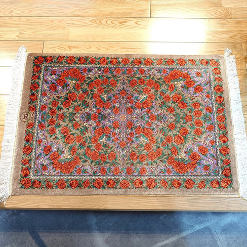 ペルシャ絨毯クム産シルク 薔薇 タバタバイ工房 玄関マット 93x60cm