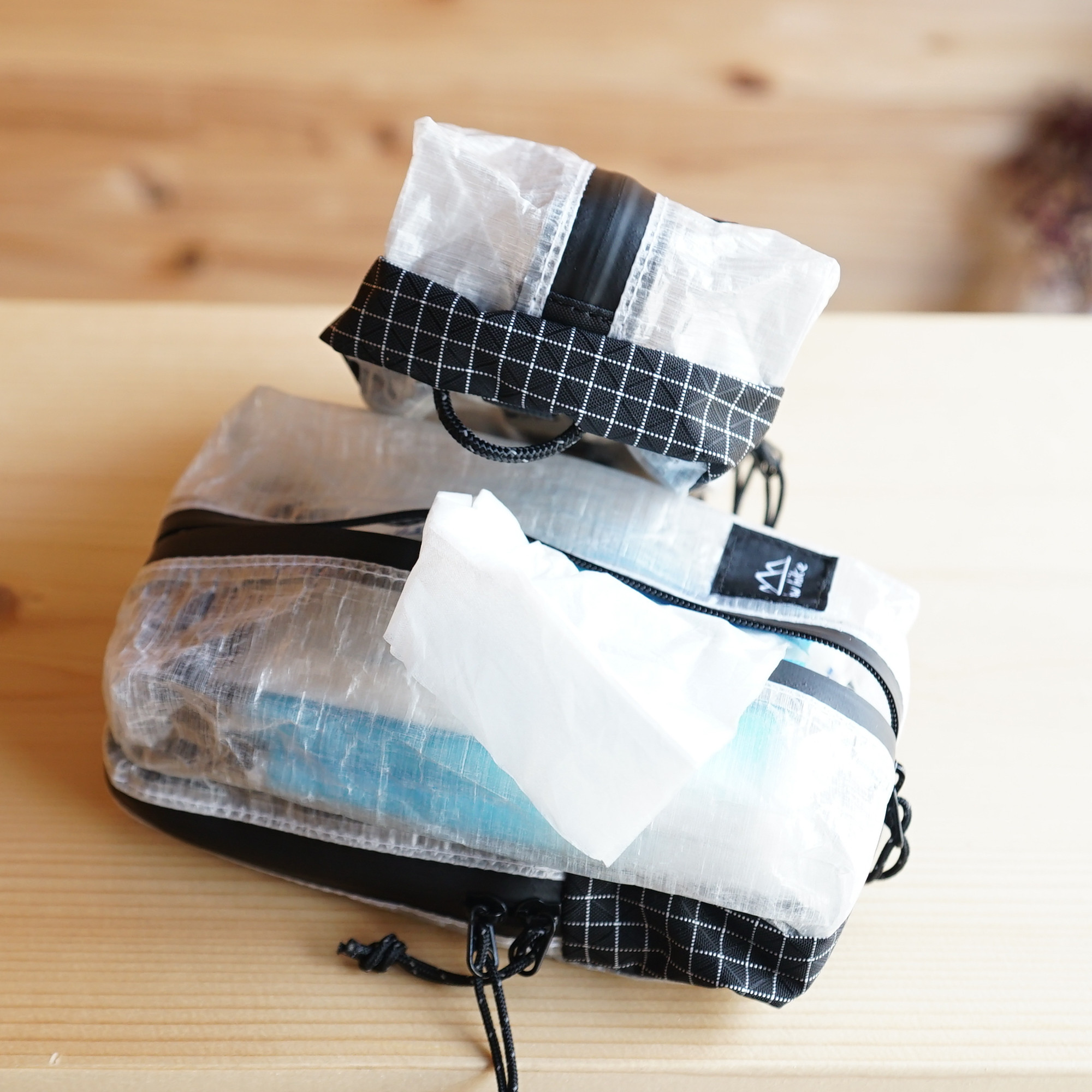 DCF・ホワイト・モバイルポケティケース・M /登山・キャンプ・アウトドア・ポケットティッシュカバー・スマホポーチ