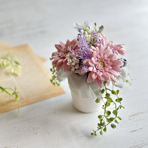 ガーベラ の ミニアレンジメント＊＊アーティフィシャルフラワー