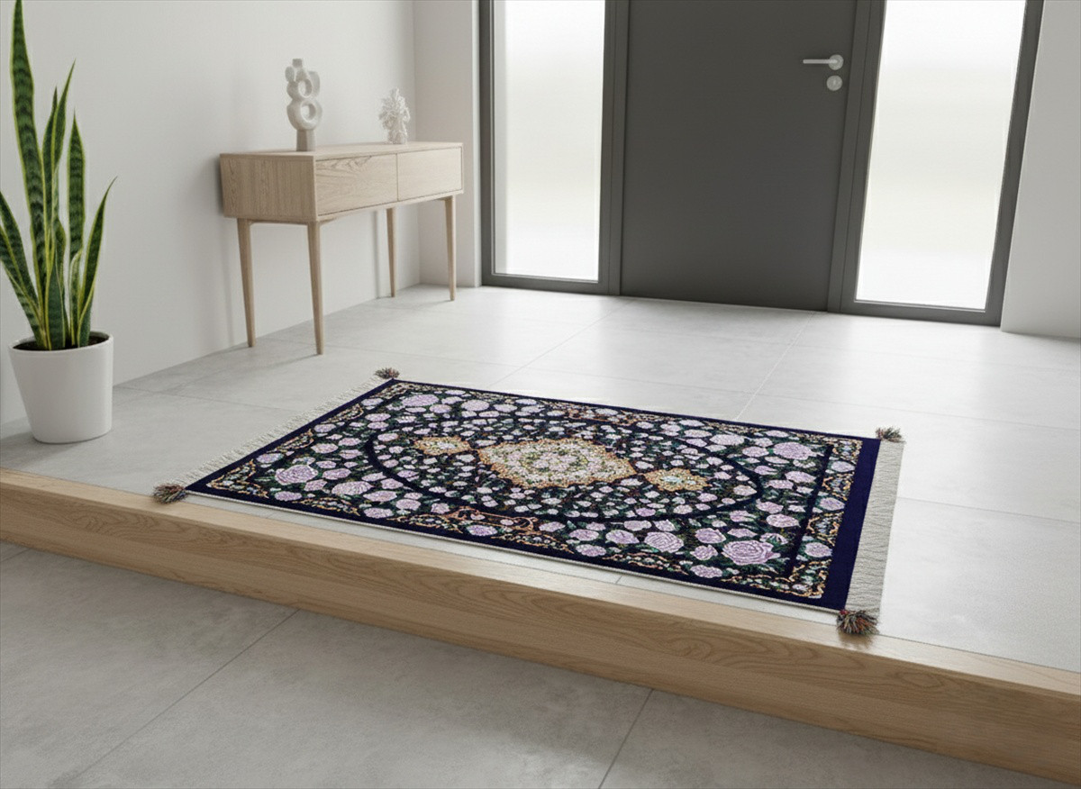 ペルシャ絨毯クム産シルク　薔薇　タバタバイ工房　玄関マット　ラグ　88x61cm  ネイビー パープル　PM5451