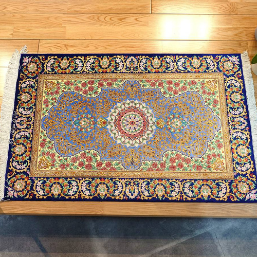 ペルシャ絨毯クム産シルク サラヤン工房 玄関マット 92x60㎝ ブルー