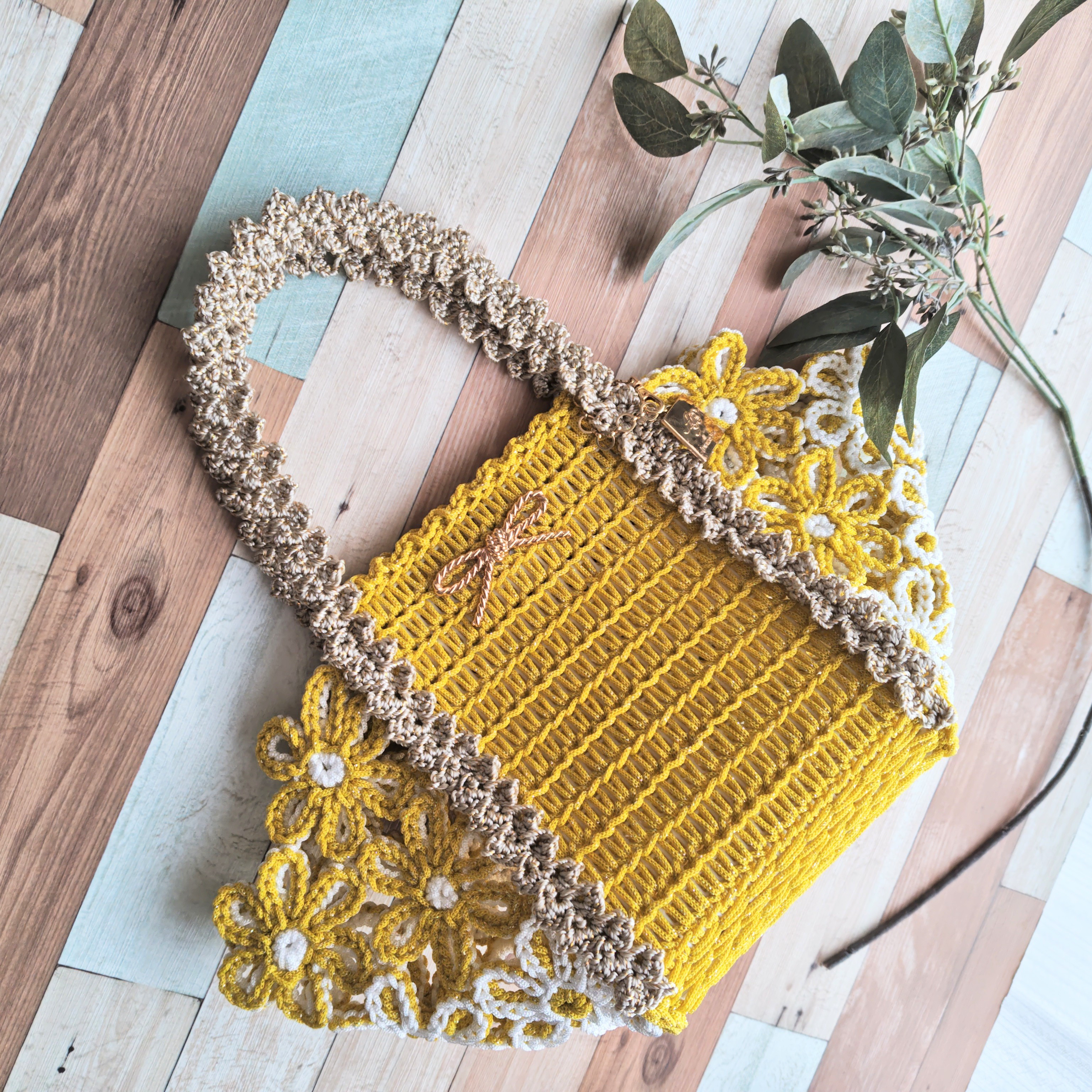 【送料無料 受注製作】暖かい季節にピッタリ。持ってるだけでウキウキするフラワーバッグ