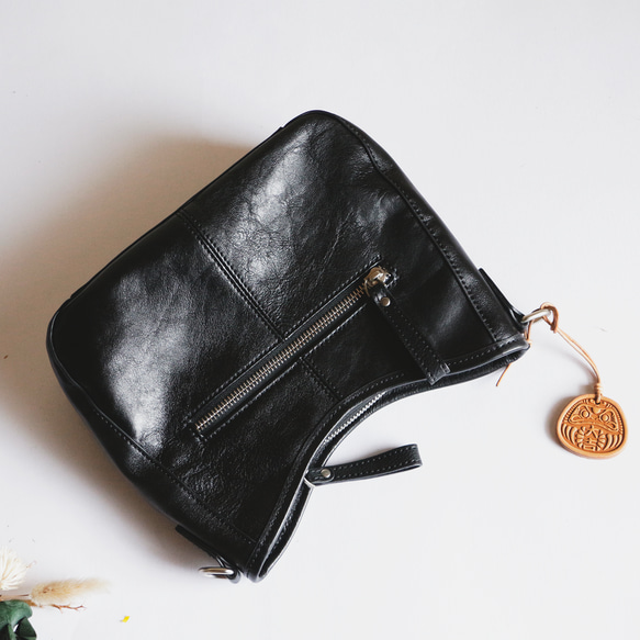 2way身軽シンプルな牛革ショルダーバッグ斜め掛け収納バッグ出会い　カジュアルバッグ 4枚目の画像