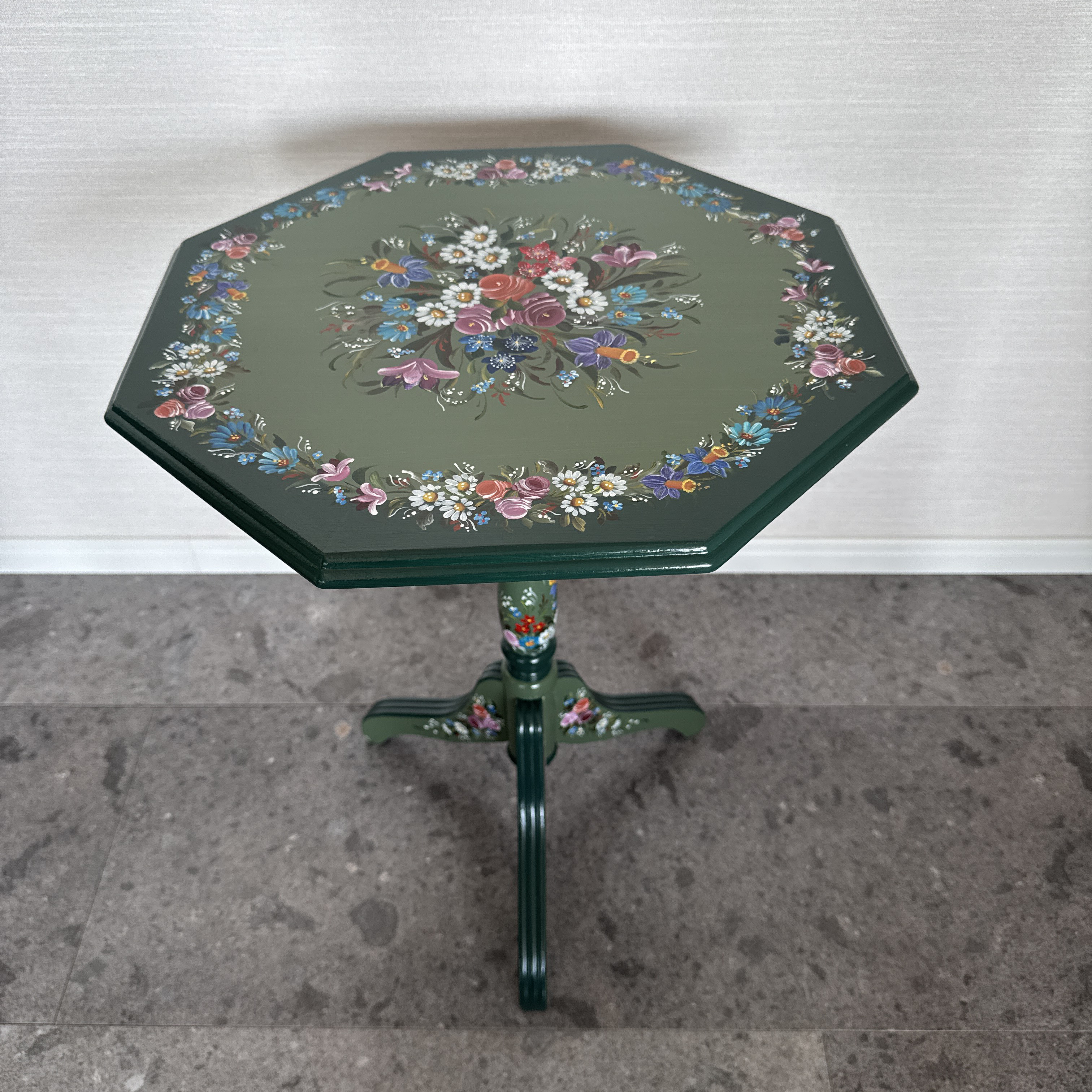 美品　木製　ヴィンテージ　トールペイント　サイドテーブル　華やかな薔薇が素敵な