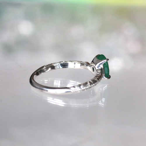 天然エメラルド0.799ctカラットの刻み模様シルバーリング シルバー925