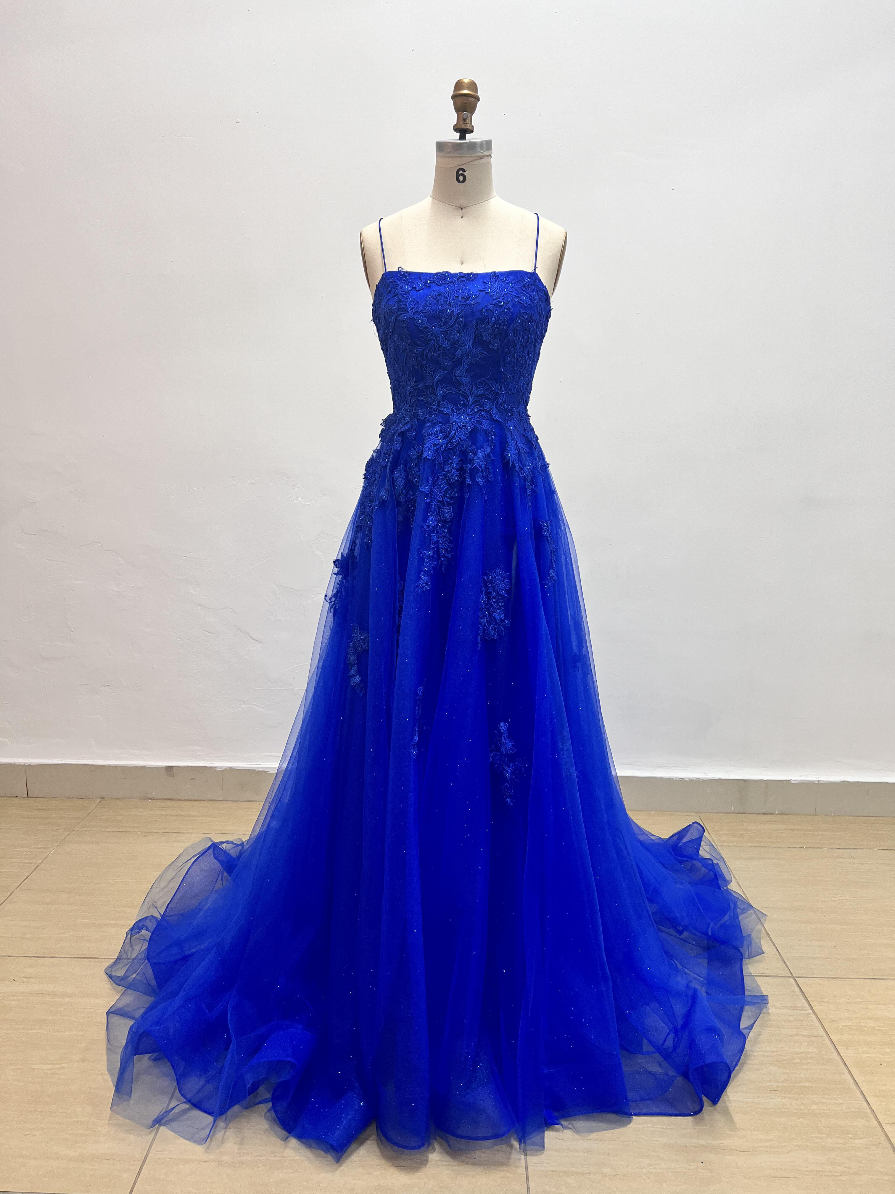 お買い得です　小枝刺繍リーフ　Aライン　細見えシルエット　優雅　成人式コンテスト　紺　前撮りカラードレス　ブライダル挙式