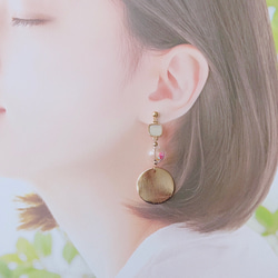 シェルとガラスボールの大ぶりピアス【Hijiri】サージカルステンレス　シェル　大ぶり 4枚目の画像