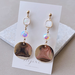 シェルとガラスボールの大ぶりピアス【Hijiri】サージカルステンレス　シェル　大ぶり 2枚目の画像