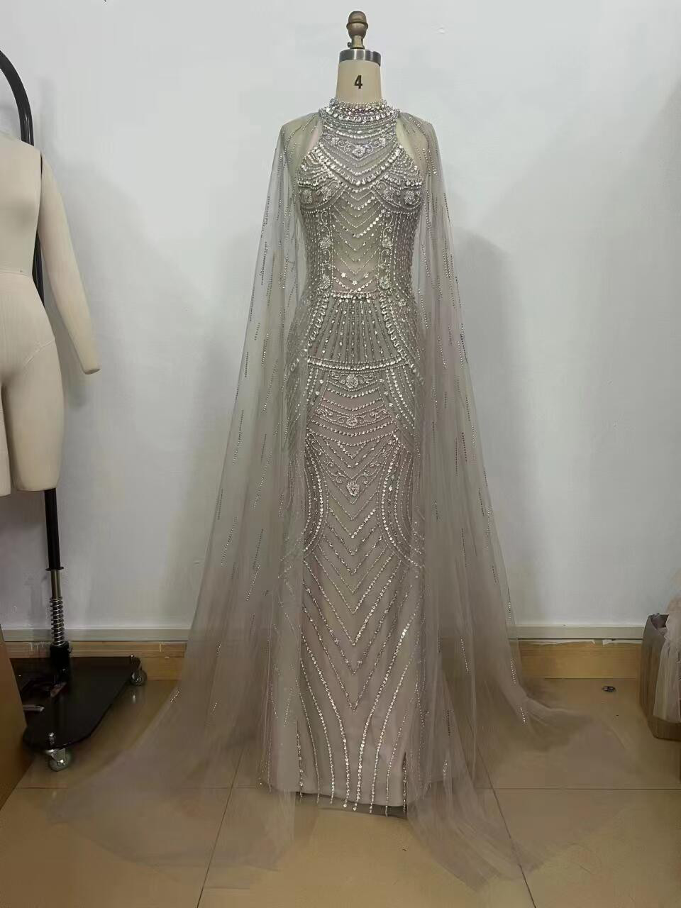 大好評　アンティークなドレス　クラシカル　カテードレス　ホルターネック　グレー　チャック　パーティードレス　演奏会発表会