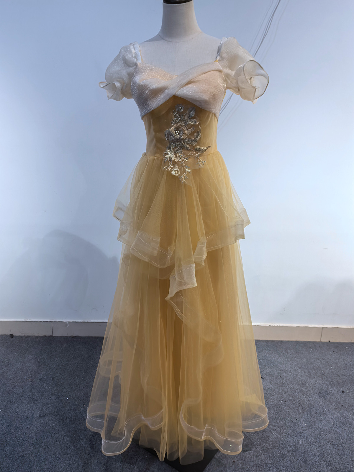 美品 カラードレス  美しいレース  ソフトチュール  イブニングドレス パーティードレス オーダーメイド可能D73