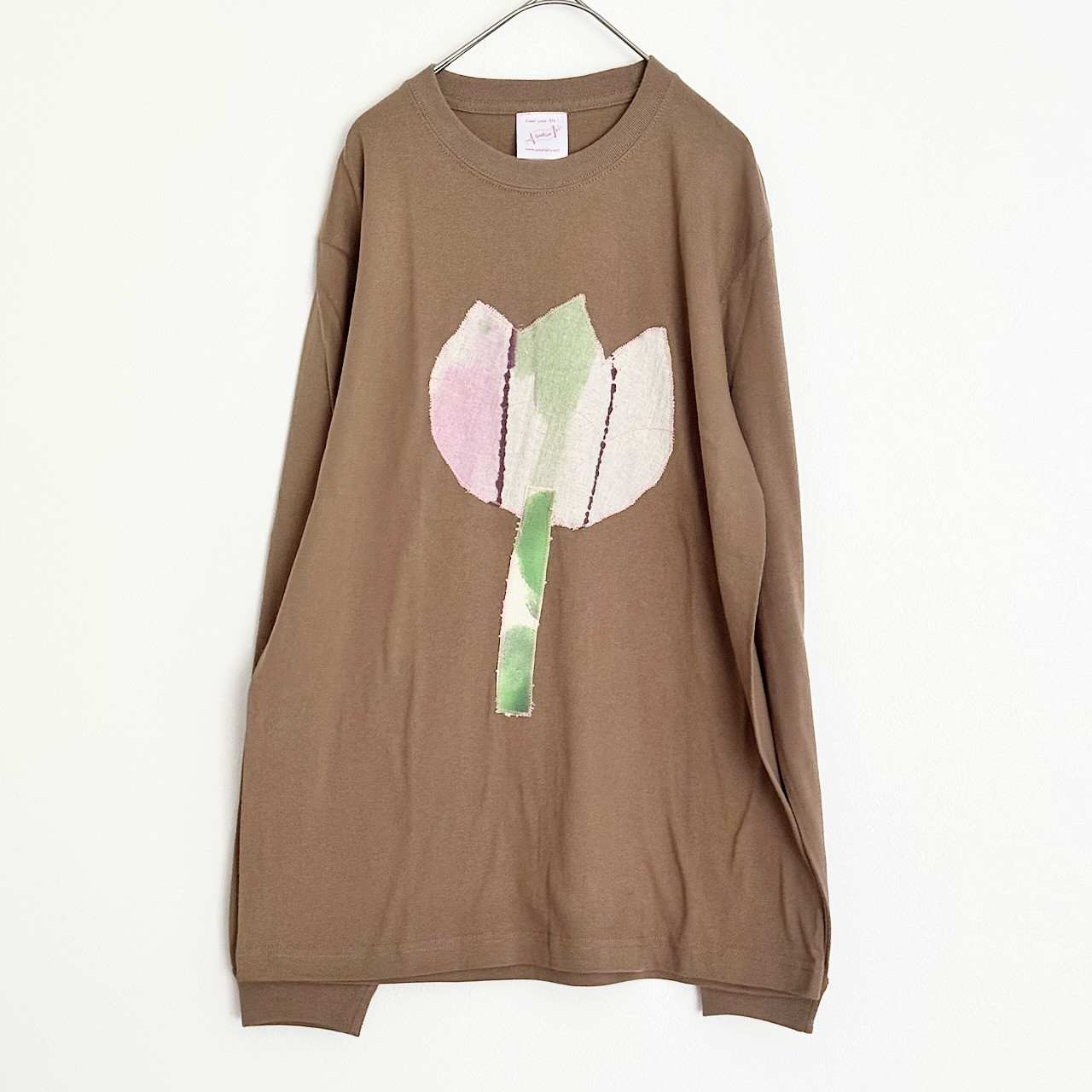 手染めコラージュの長袖Tシャツ / brown×flower ユニセックスMサイズ