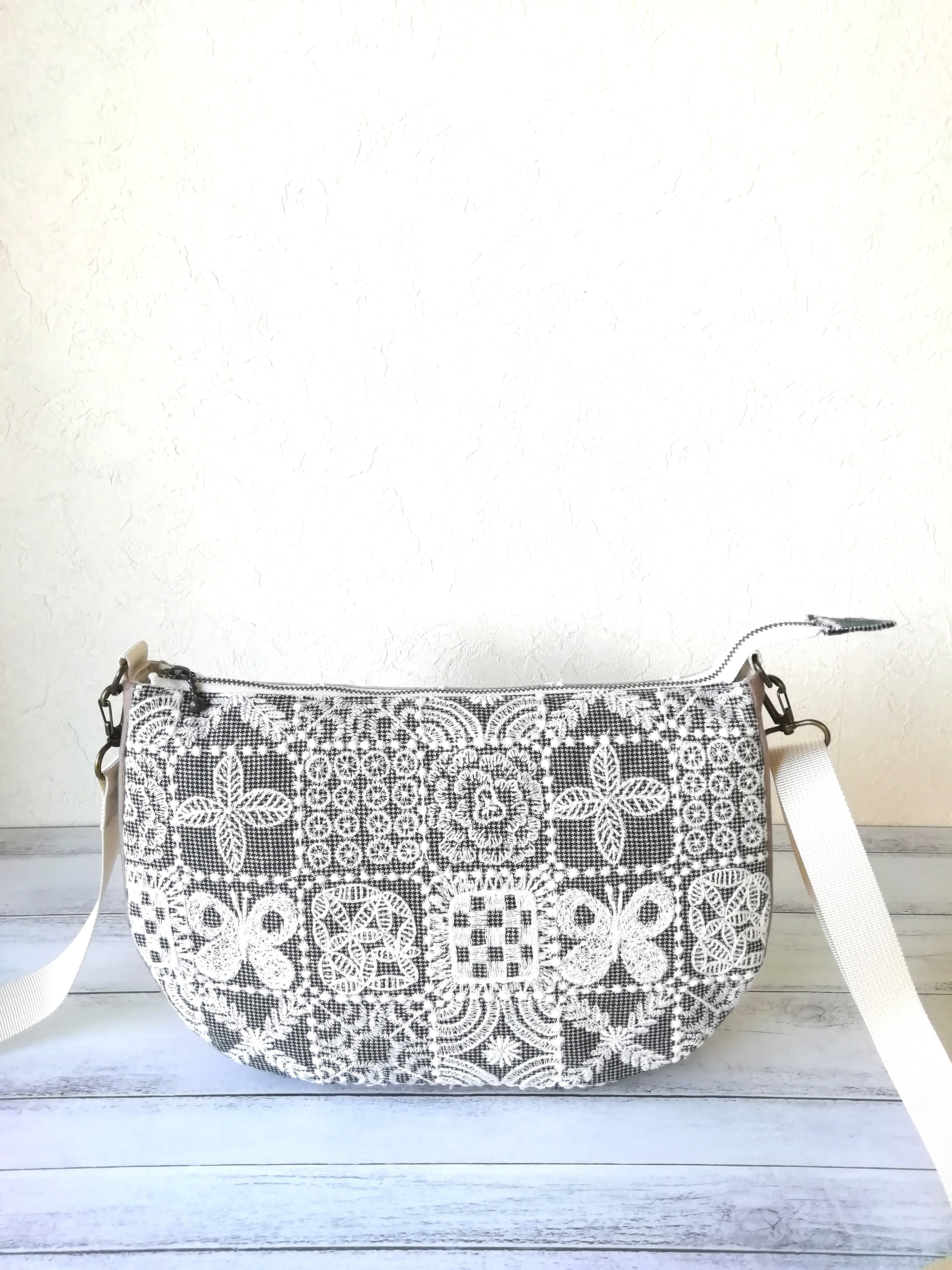 SALE☆ミナペルホネンforest tile,tambourineショルダーバッグ/beige