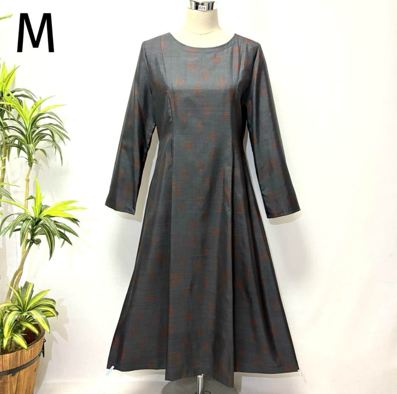 着物リメイク　大島紬ワンピース　Aライン 2WAY 細見せライン　プリンセスライン　花柄　ロング　大人かわいい　シルク