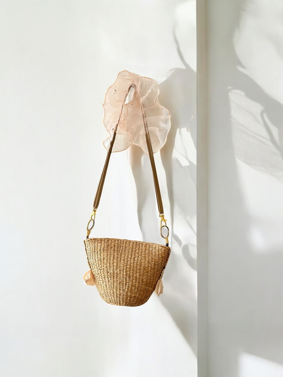 ［数量限定］刺繍リボンのミニかごバッグ(M) 2枚目の画像