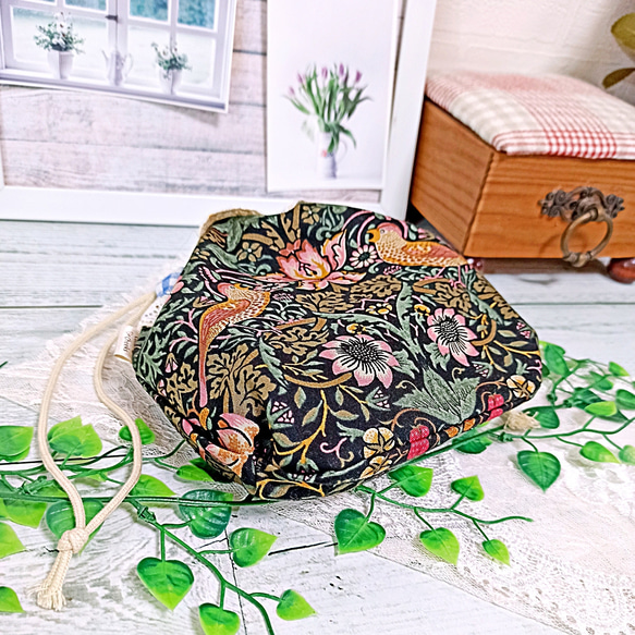 William Morris ダーツマチ レースおしゃれ巾着ポーチ♡ 4枚目の画像