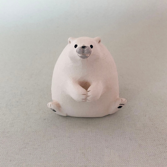 [受注制作] お花が持てちゃうシロクマさん（素焼きのシロクマ　置物） 6枚目の画像