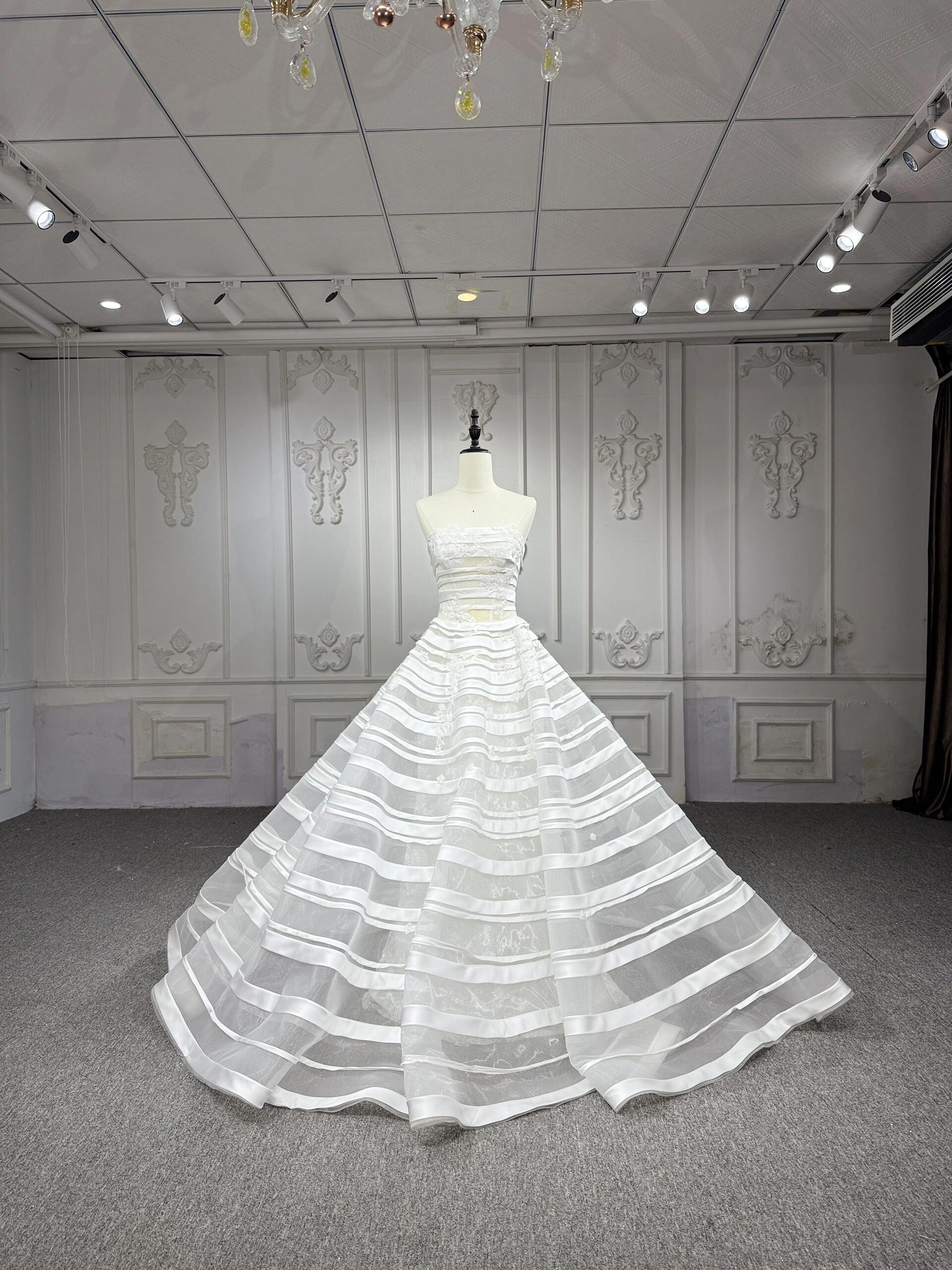 新作　シースルー　チューブトップ　ホワイト　セクシー　編み上げレース付き　袖無し　サイズオーダー可能　ファッション演奏会