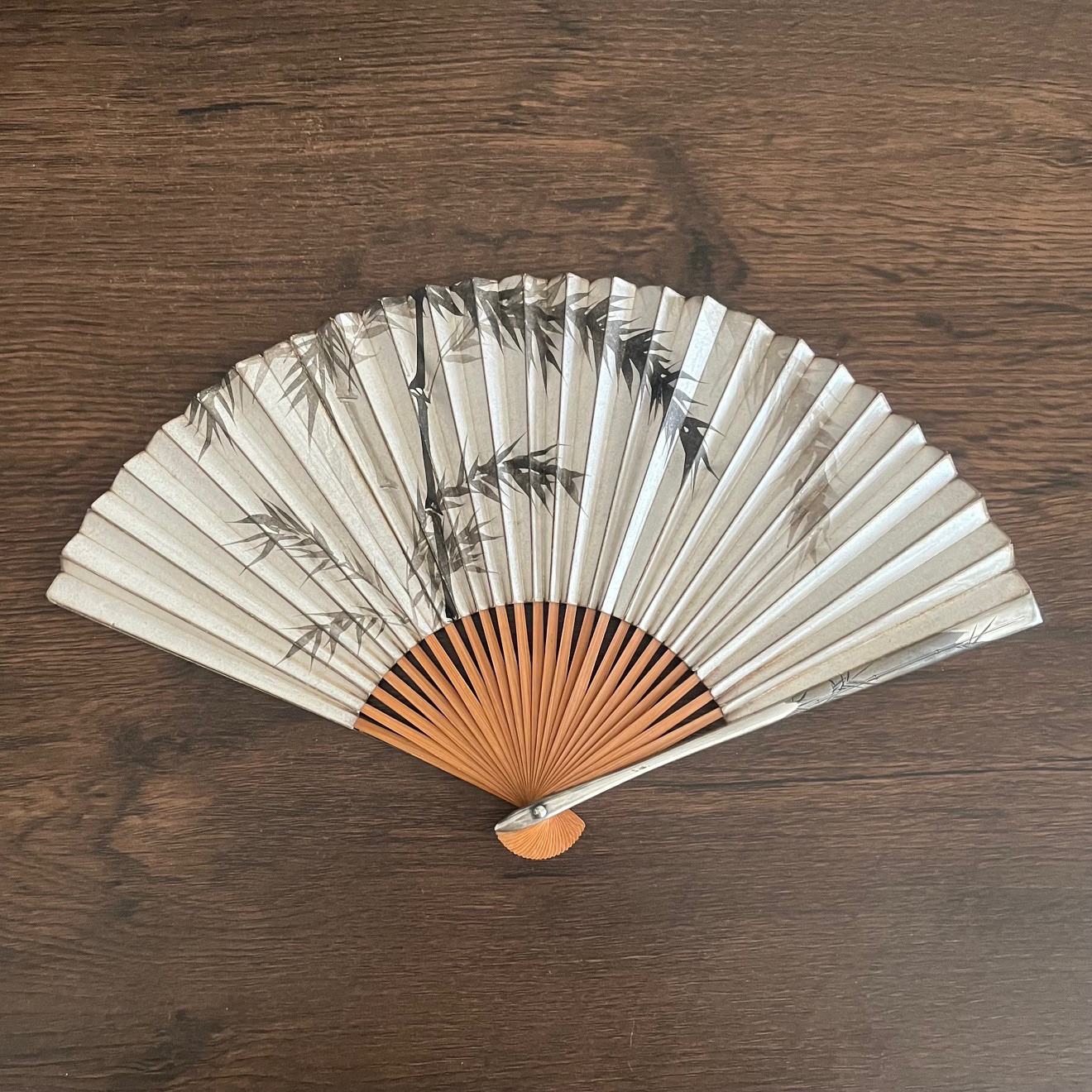 銀製 竹水墨画 銀箔 扇子 銘正利 薫風