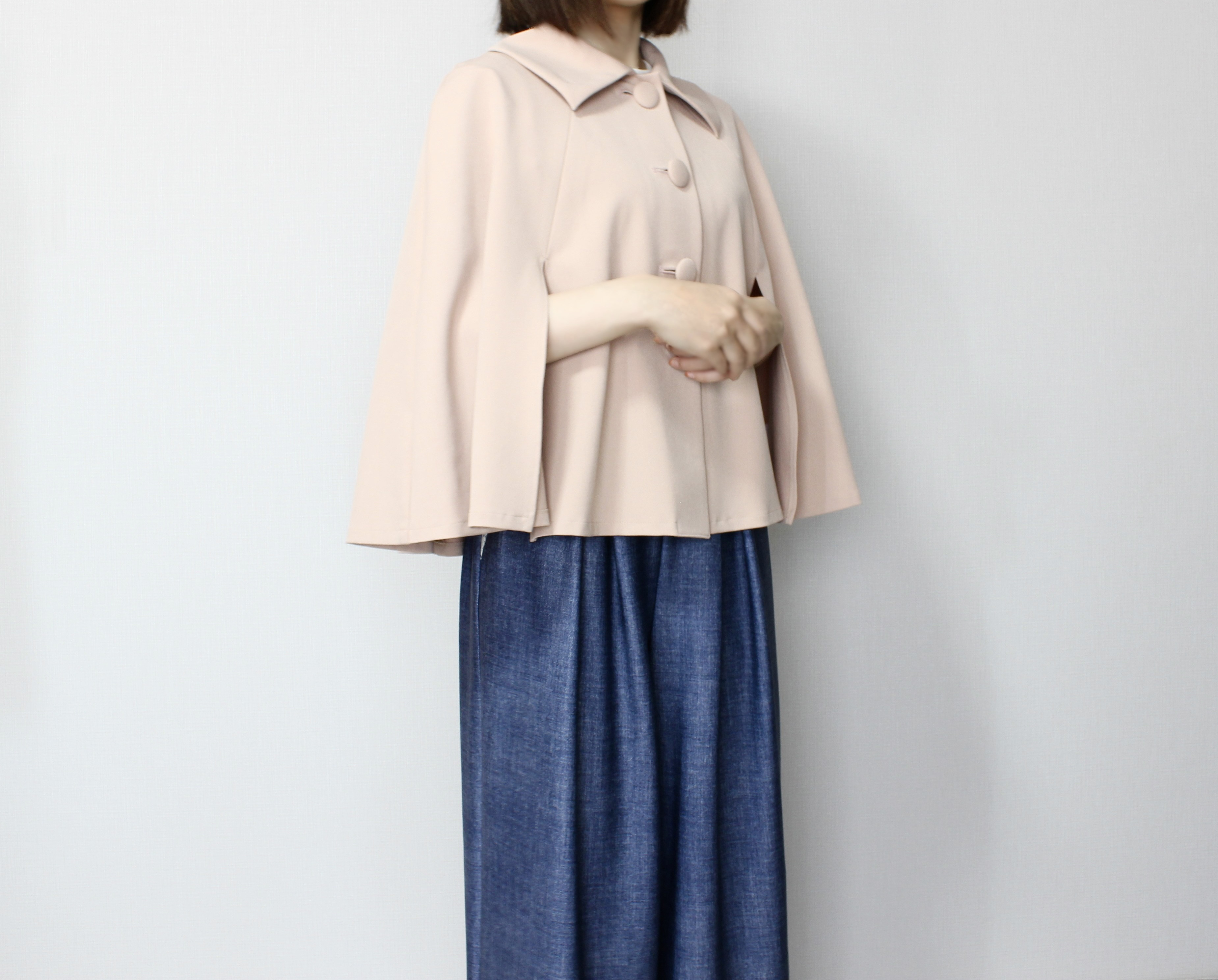 体型カバー＆上品見え◎ 春秋にぴったりのポンチョジャケット（ピンクベージュ）