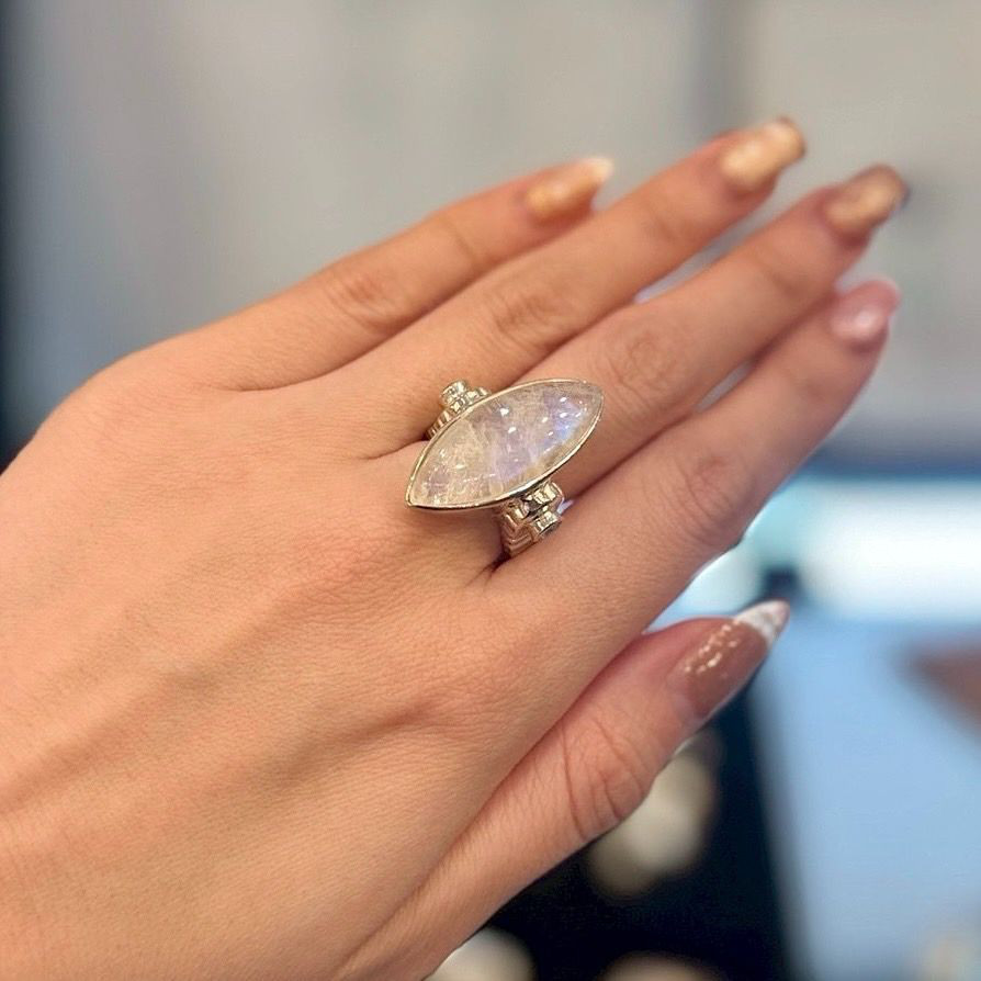 シルバーリング ムーンストーン 13号 シルバー925 天然石 レディース 一点物 ハンドメイド