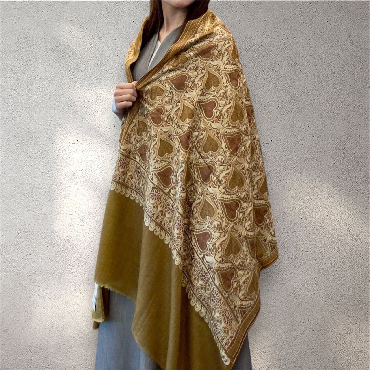 ショール ストール シルク 大判 パシュミナ ハート 花草柄 シルク糸 刺繍 一点物 ハンドメイド カシミール