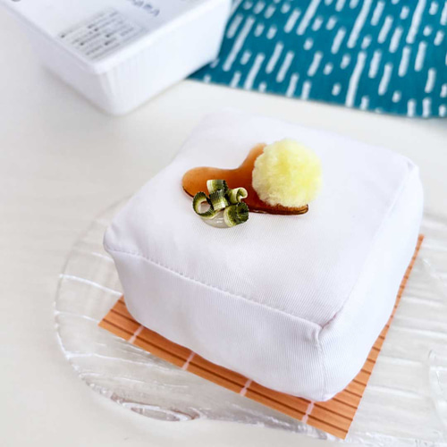 使い方いろいろ！ ひんやり触感 お豆腐さん（※ぬいぐるみ） ぬいぐるみ