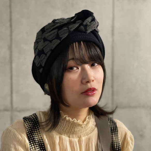 リバーシブルヘアターバンドットJQ<BK> 1枚目の画像