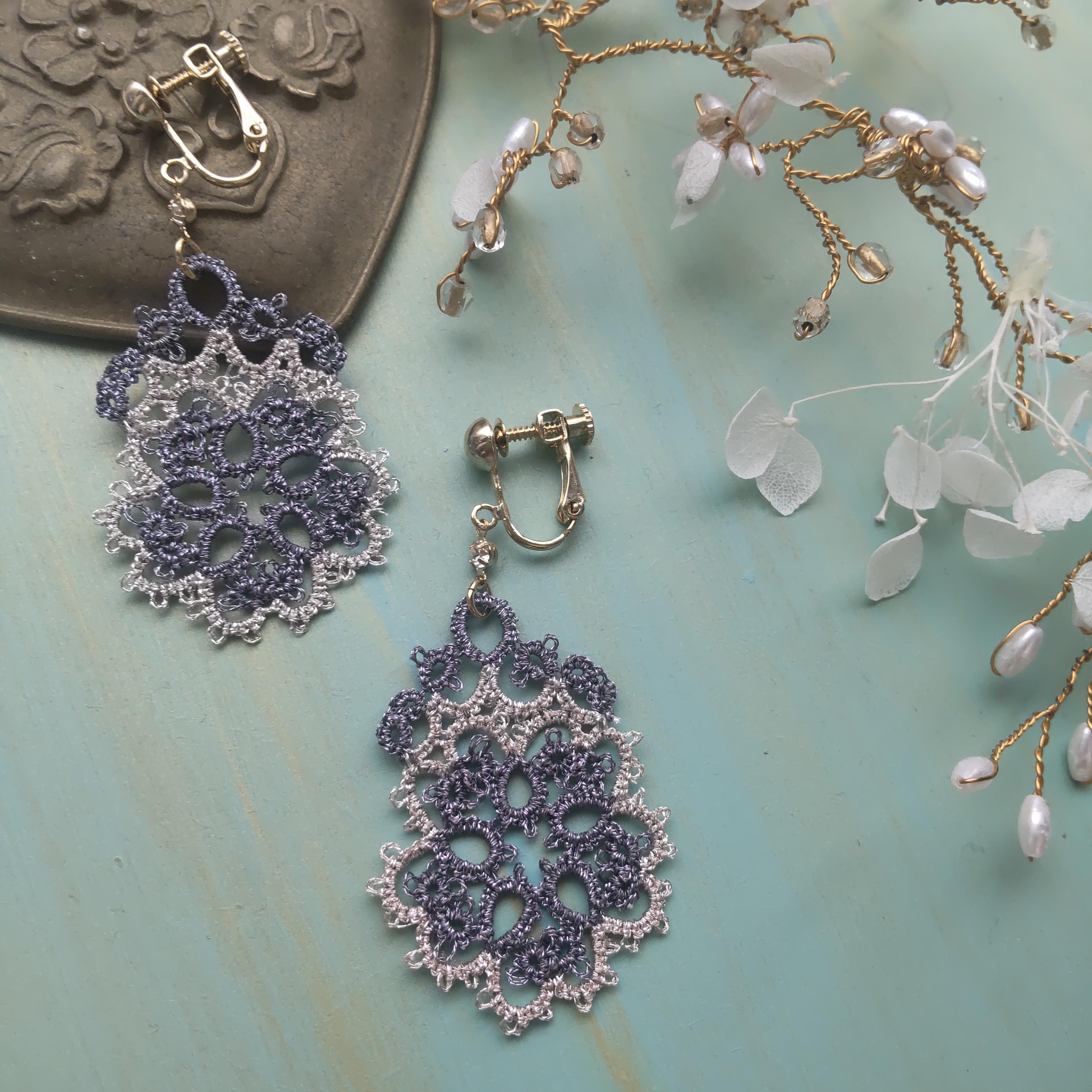 【送料無料】シルバーゴールド×アンスラサイトグレー　chandelier　ピアス　イヤリング