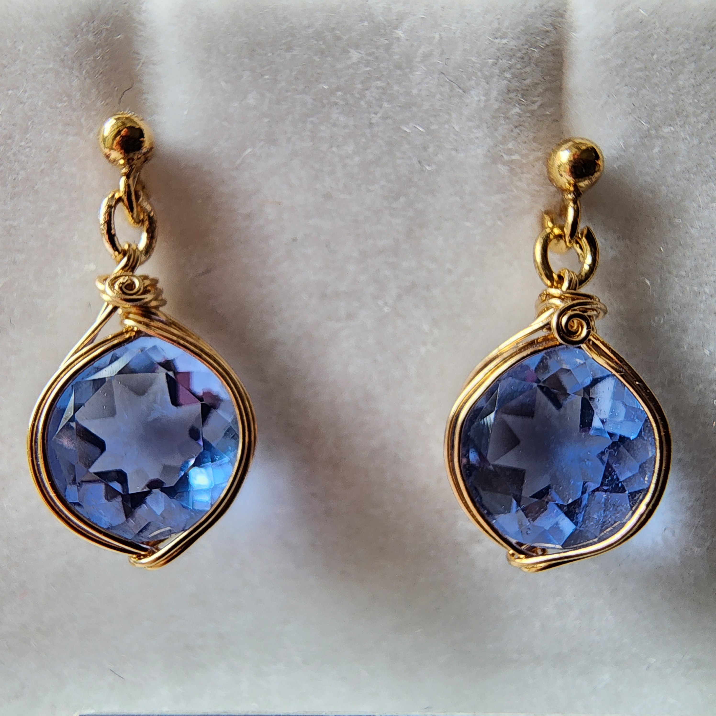 カラーチェンジフローライトピアス