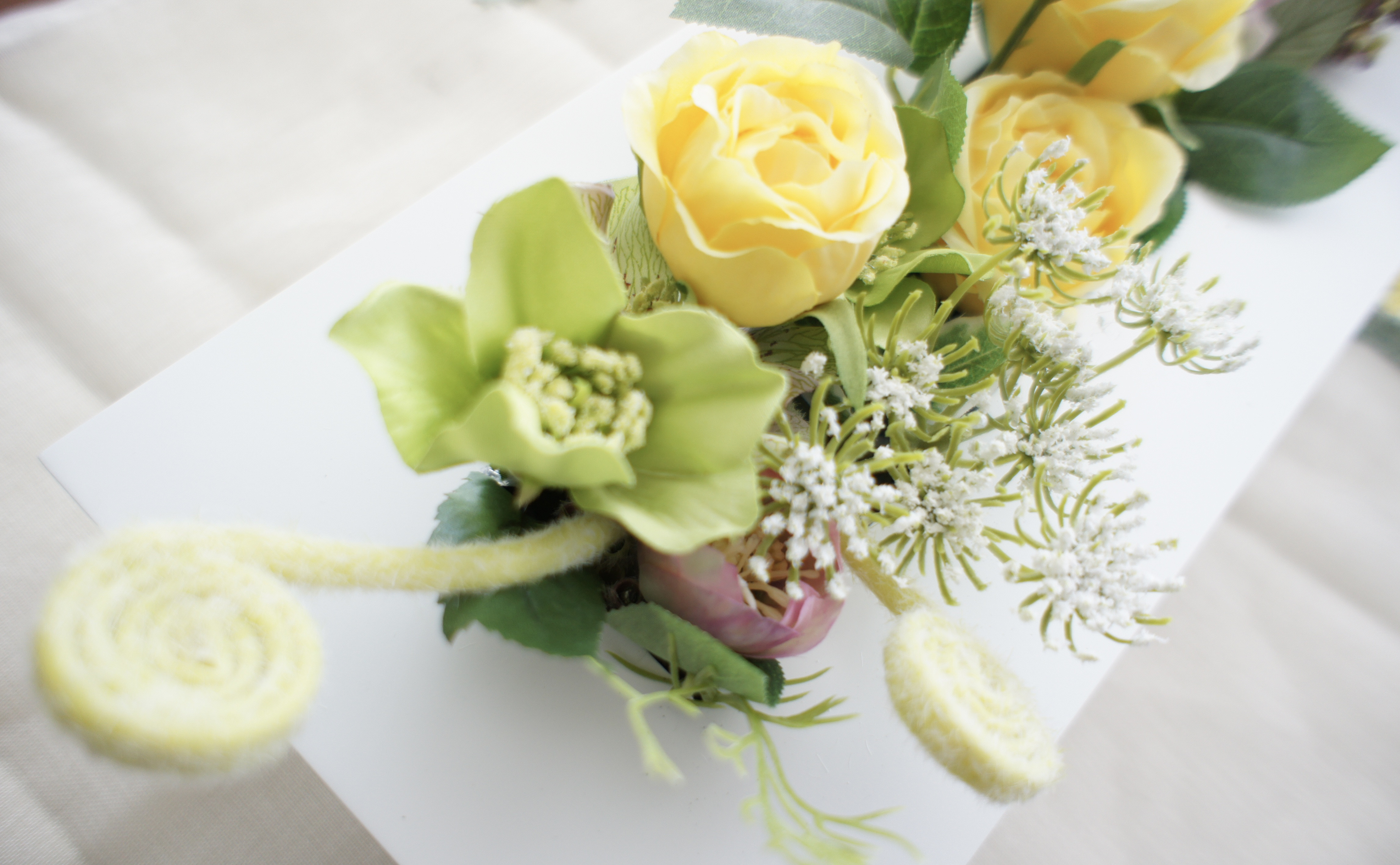 【花絵画】『絵画のようなフレームアレンジ（ビタミンイエロー）】45㎝