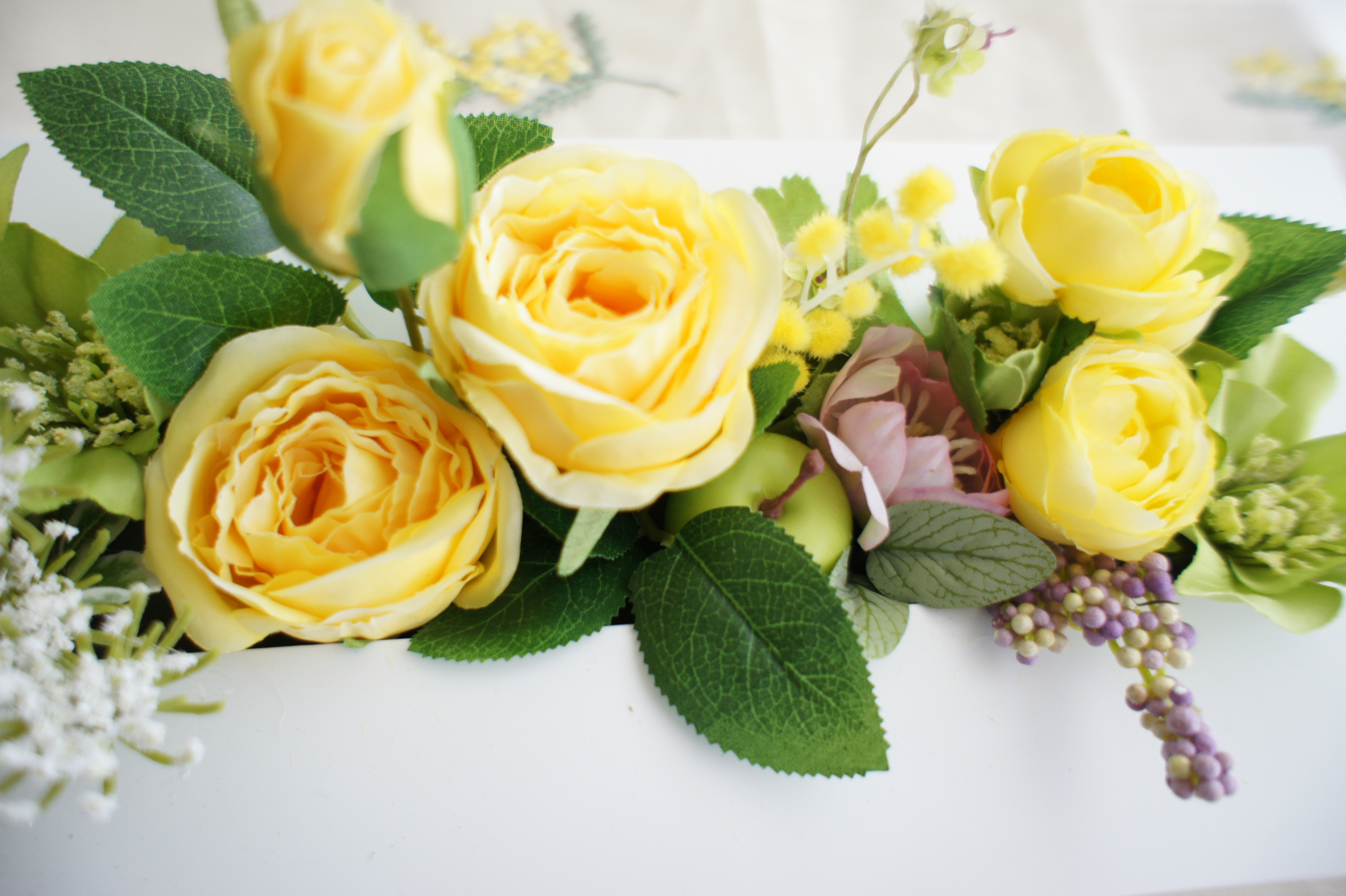 【花絵画】『絵画のようなフレームアレンジ（ビタミンイエロー）】45㎝