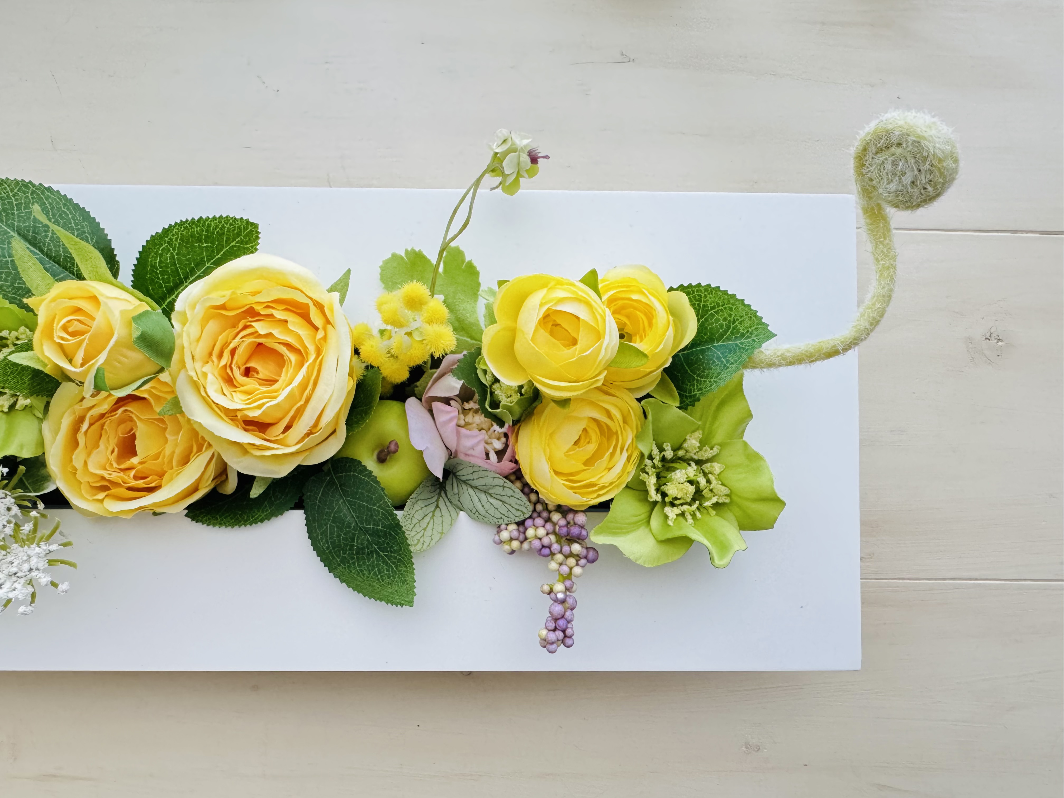 【花絵画】『絵画のようなフレームアレンジ（ビタミンイエロー）】45㎝