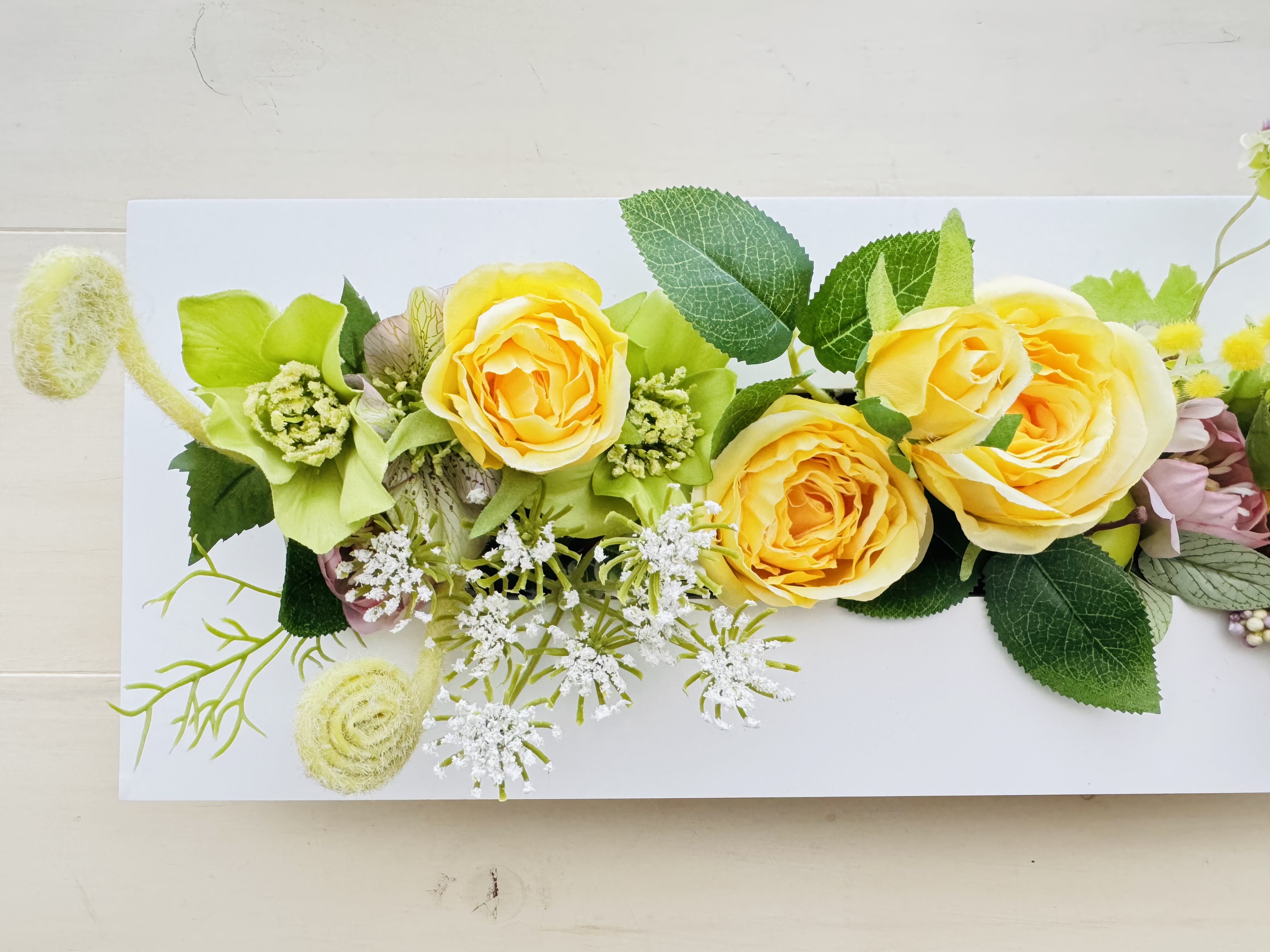 【花絵画】『絵画のようなフレームアレンジ（ビタミンイエロー）】45㎝