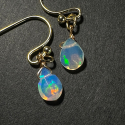 遊色しっかり　オパール　小粒カットあり雫　14kgf ピアス　イヤリング変更可能 10枚目の画像