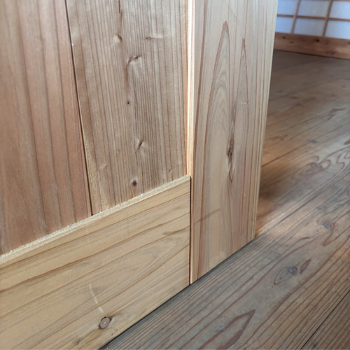 杉材ドア 音響熟成木材 アウトレット建具 リビング 木製扉 無垢材 室内