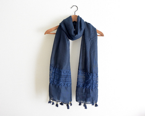 抽象模様のガーゼストール 青みがかったグレー　ネイビー　タイ製 抽象模様のガーゼストール 青みがかったグレー ネイビー タイ製