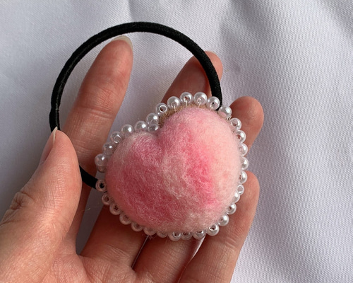 メグえもん様 紫1 ハンドメイド☆ふわじゃら☆ビーズ ヘアゴム 2個入り ヘアゴム ポニー kirakira くまちゃん 全4色