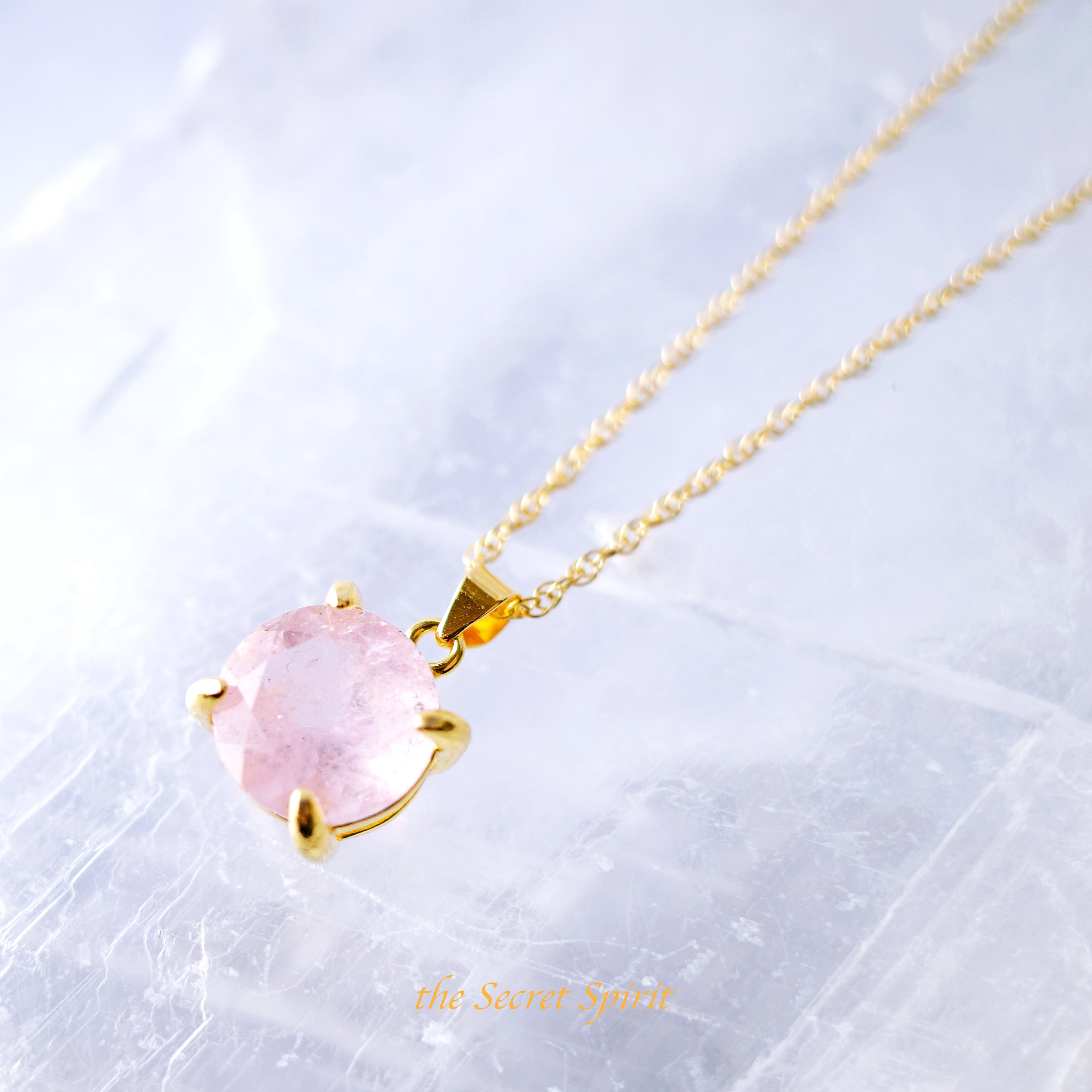 【愛し愛される人物へ導く】 モルガナイト 14Kgfネックレス