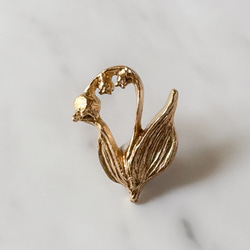 銀製シカ 雄鹿のブローチ 森の動物彫刻 925製ブローチ ブローチ