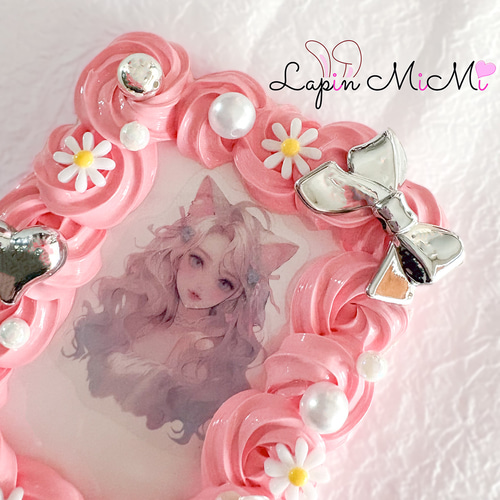 受注製作】くすみピンク ホイップデコ 硬質トレカケース シルバー 花