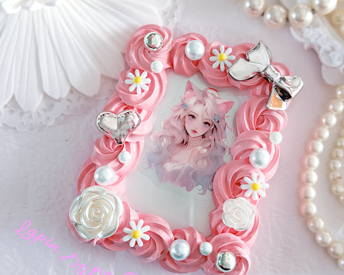 受注製作】くすみピンク ホイップデコ 硬質トレカケース シルバー 花