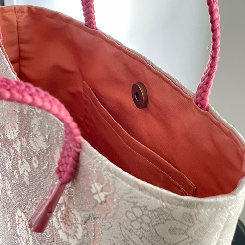 帯リメイクバッグ ピンクの華文様 B5サイズ 和装バッグ 帯バッグ