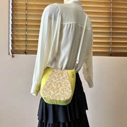 creema限定　ミナペルホネンのcyoucyo、刺繍の蝶、携帯ポーチ、１点もの 9枚目の画像