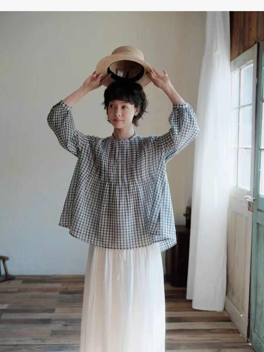 チェック柄ブラウス　長袖ブラウス　ピンタック入りトップス