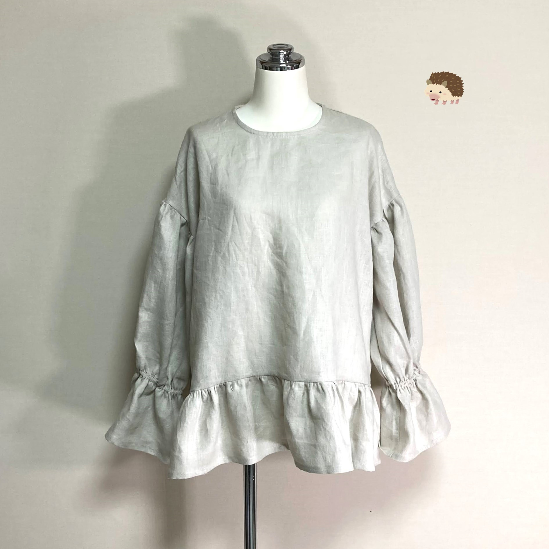 カラーリネン◆アンダーフリルのキャンディブラウス◆ナチュラル◆フリーサイズ（中厚、リネン100％）