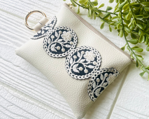 【リュンヌ】インド刺繍リボン・ミニポーチ(S) インド刺繍リボン フェイクレザー ミニポーチ ポーチ sunnyshell
